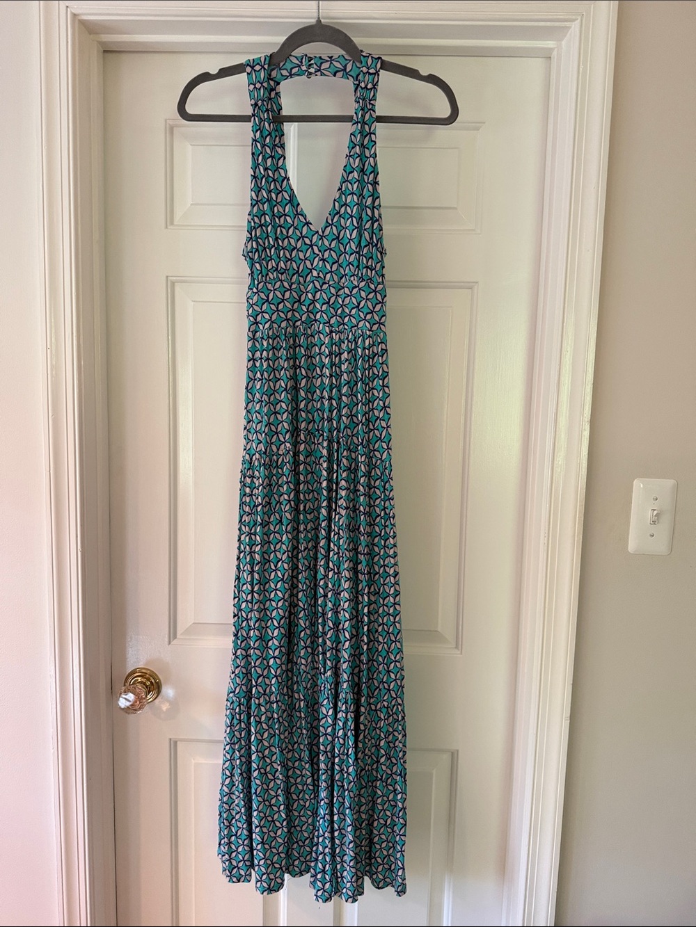 Sleeveless V-Neck Maxi Dress in Teal Geometric Print
